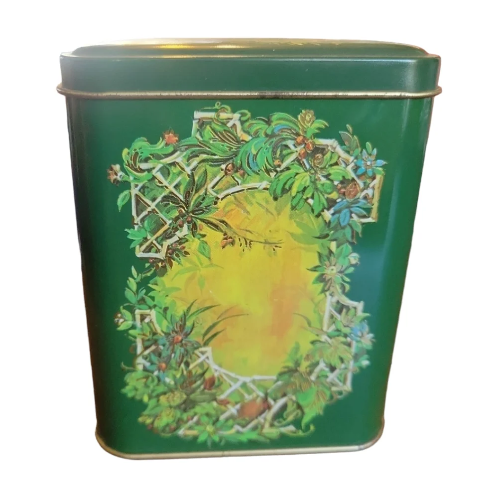 Vtg 81 Avon Christmas Collector Tin Box Canister England